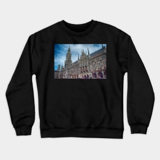 Rathaus-Glockenspiel of München Crewneck Sweatshirt